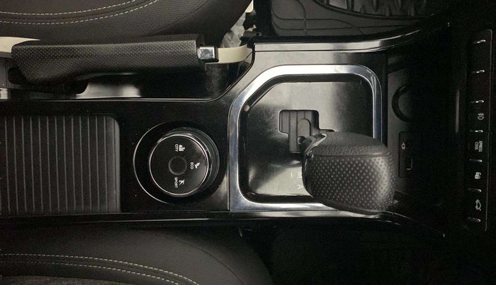 2020 Tata NEXON XZA PLUS (O) PETROL, Petrol, Automatic, 20,161 km, Gear Lever