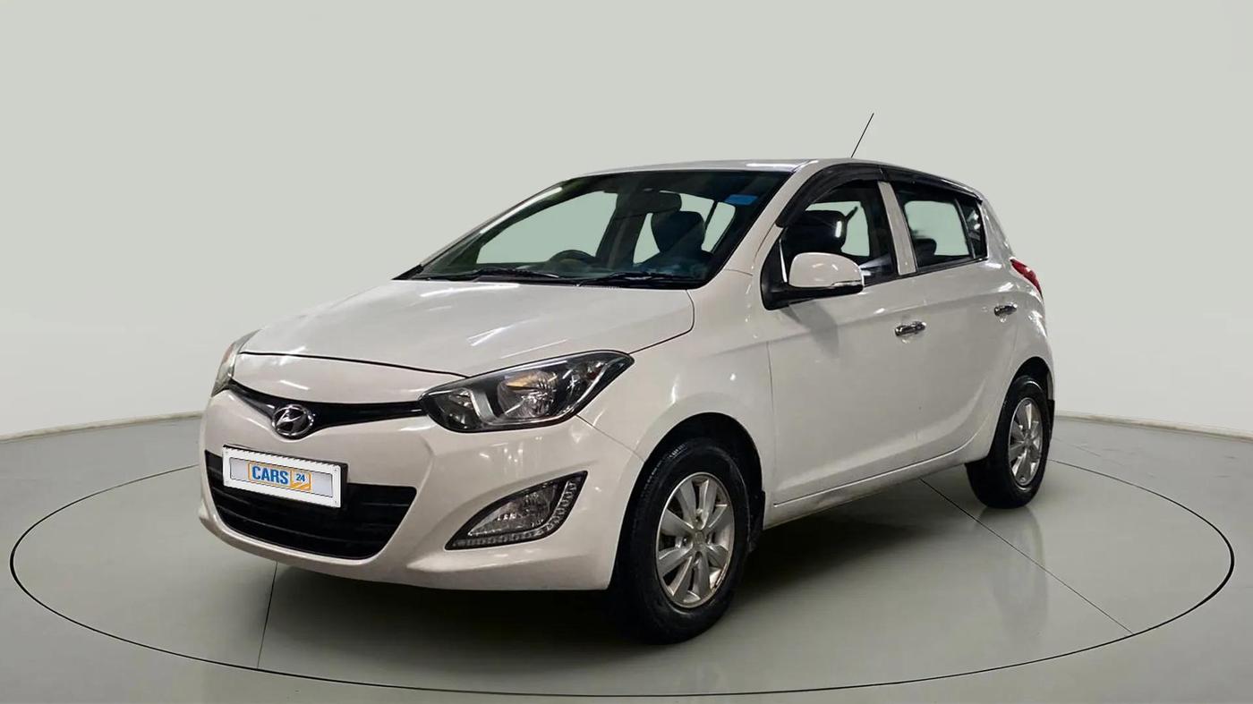 2014 Hyundai i20 SPORTZ 1.2, Petrol, Manual, 1,01,320 km, Left Front Diagonal