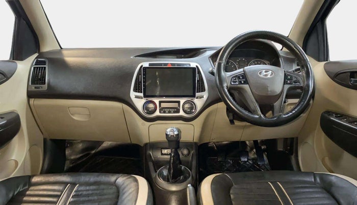 2014 Hyundai i20 SPORTZ 1.2, Petrol, Manual, 1,01,320 km, Dashboard