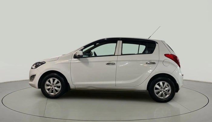 2014 Hyundai i20 SPORTZ 1.2, Petrol, Manual, 1,01,320 km, Left Side