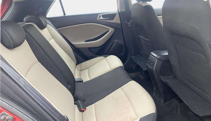 2015 Hyundai Elite i20 ASTA 1.2, Petrol, Manual, 1,33,517 km, Right Side Rear Door Cabin
