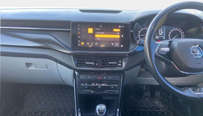 2021 Skoda KUSHAQ STYLE 1.0L TSI MT, Petrol, Manual, 29,595 km, Air Conditioner