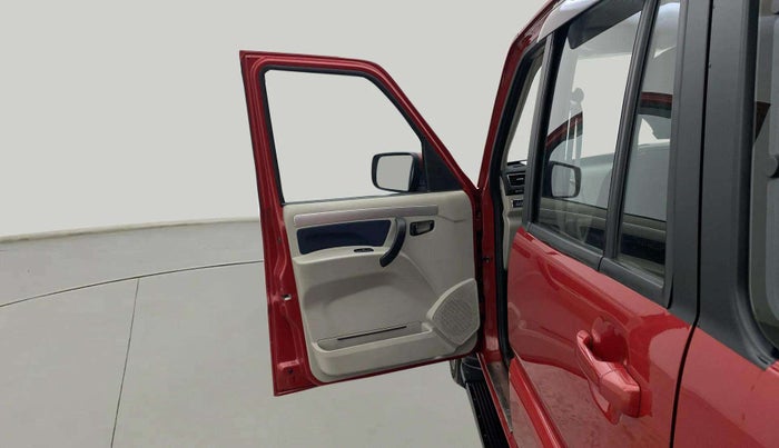2019 Mahindra Scorpio S11 2WD, Diesel, Manual, 10,966 km, LHS Front Door