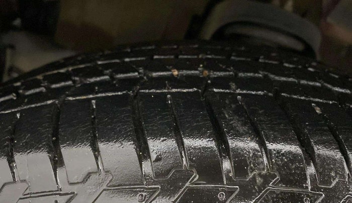 2019 Mahindra Scorpio S11 2WD, Diesel, Manual, 10,966 km, Left Front Tyre Tread