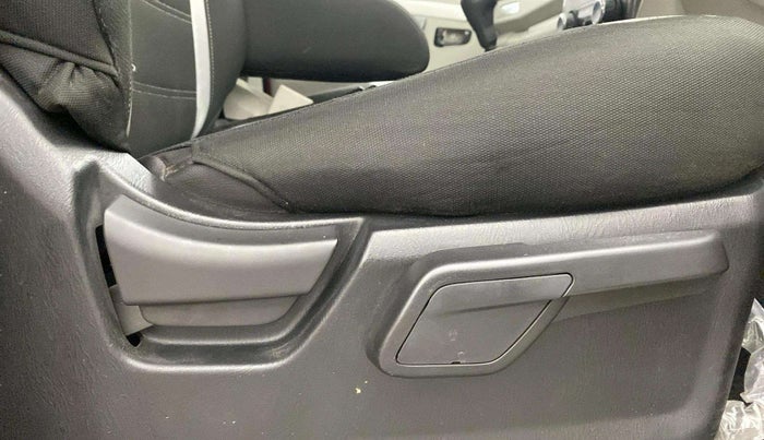 2019 Mahindra Scorpio S11 2WD, Diesel, Manual, 10,966 km, Driver Side Adjustment Panel