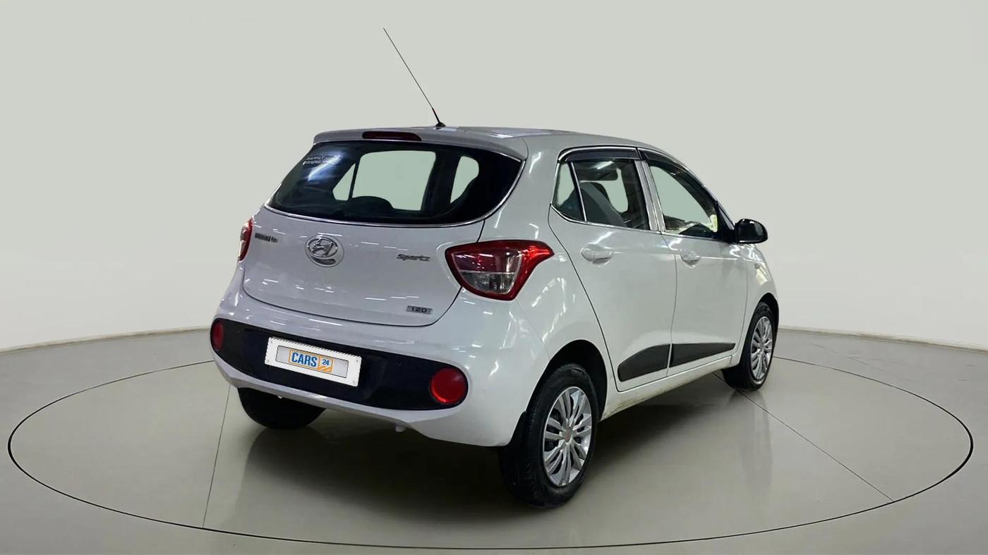 2018 Hyundai Grand i10 SPORTZ U2 1.2 CRDI, Diesel, Manual, 92,575 km, Right Back Diagonal
