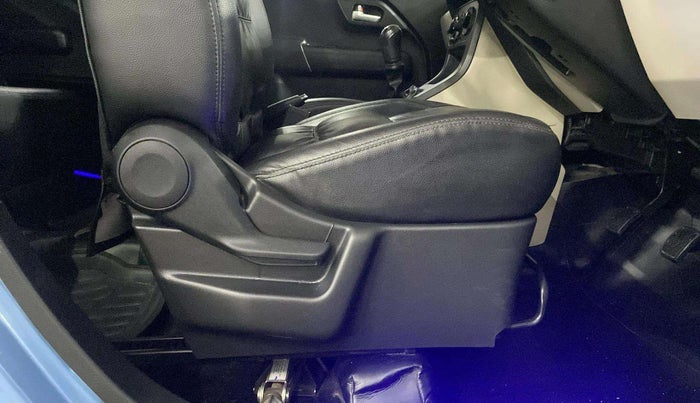 2020 Maruti New Wagon-R VXI (O) 1.0, Petrol, Manual, 48,317 km, Driver Side Adjustment Panel