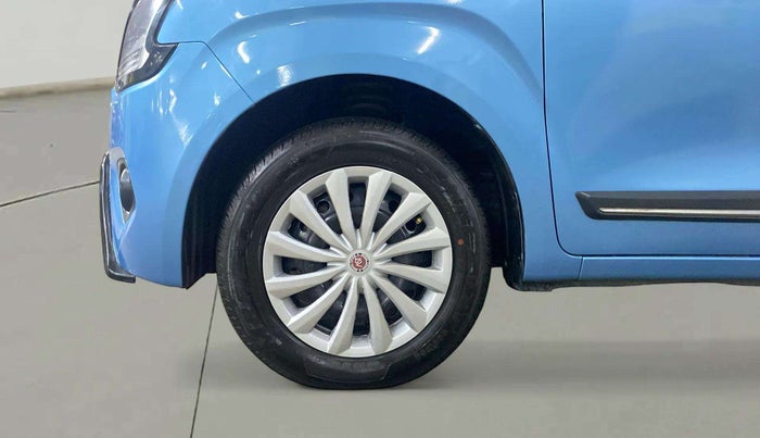 2020 Maruti New Wagon-R VXI (O) 1.0, Petrol, Manual, 48,317 km, Left Front Wheel