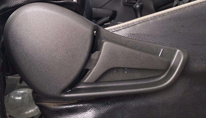 2024 Maruti Alto K10 VXI CNG, CNG, Manual, 10,968 km, Driver Side Adjustment Panel