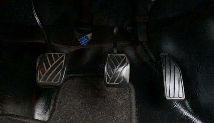 2017 Maruti Baleno ALPHA PETROL 1.2, Petrol, Manual, 90,242 km, Pedals
