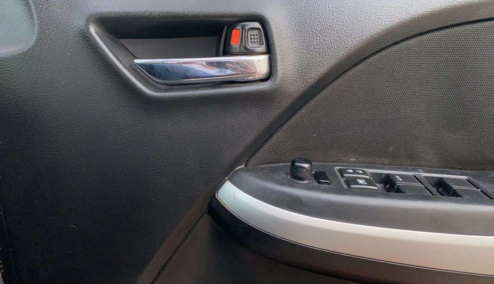 2017 Maruti Baleno ALPHA PETROL 1.2, Petrol, Manual, 90,242 km, Driver Side Door Panels Control
