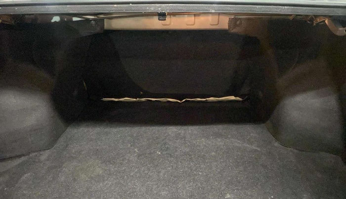 2016 Maruti Ciaz VXI, Petrol, Manual, 82,540 km, Boot Open Zoomed View