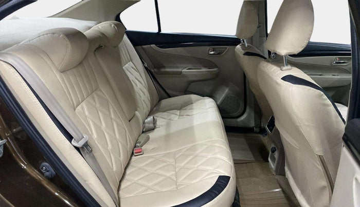 2016 Maruti Ciaz VXI, Petrol, Manual, 82,540 km, Right Side Rear Door Cabin