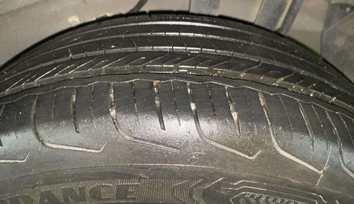 2023 Tata NEXON SMART+ 1.2 PETROL, Petrol, Manual, 3,961 km, Left Rear Tyre Tread