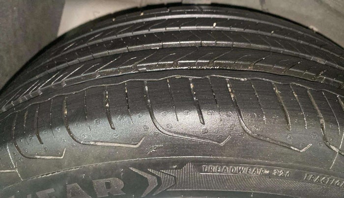 2023 Tata NEXON SMART+ 1.2 PETROL, Petrol, Manual, 3,961 km, Right Rear Tyre Tread