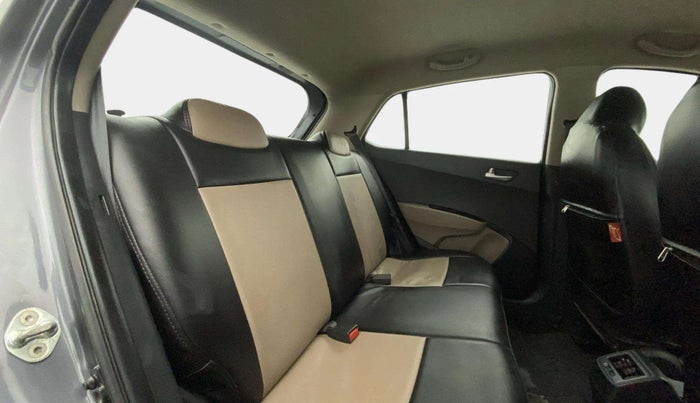 2017 Hyundai Grand i10 SPORTZ 1.2 KAPPA VTVT, Petrol, Manual, 52,759 km, Right Side Rear Door Cabin