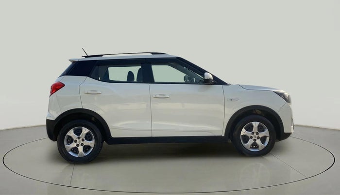 2021 Mahindra XUV300 W6 1.2 PETROL, Petrol, Manual, 99,780 km, Right Side