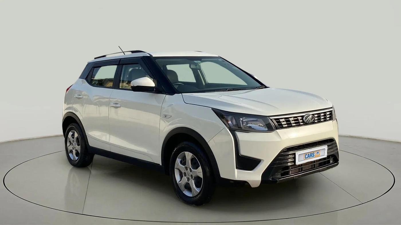 2021 Mahindra XUV300 W6 1.2 PETROL, Petrol, Manual, 99,780 km, SRP
