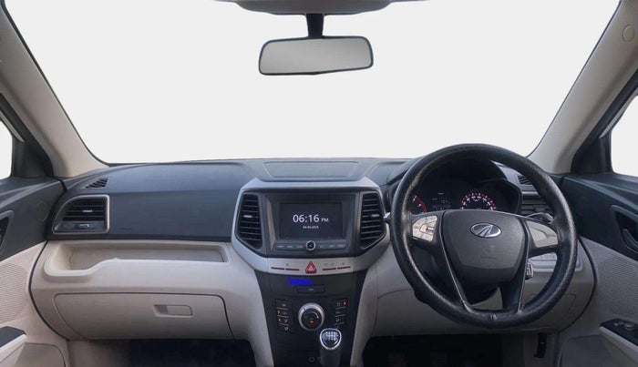 2021 Mahindra XUV300 W6 1.2 PETROL, Petrol, Manual, 99,780 km, Dashboard