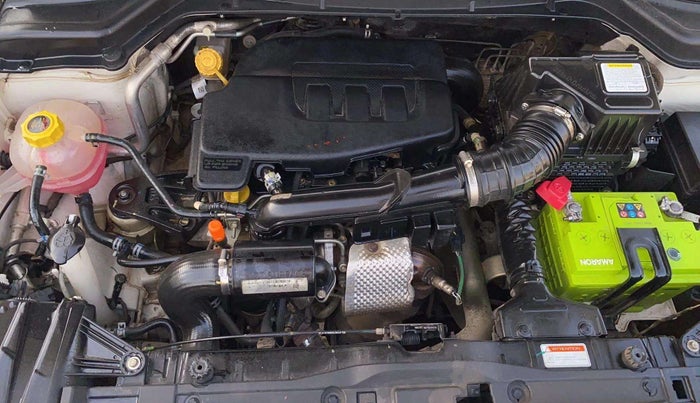2021 Mahindra XUV300 W6 1.2 PETROL, Petrol, Manual, 99,780 km, Open Bonet
