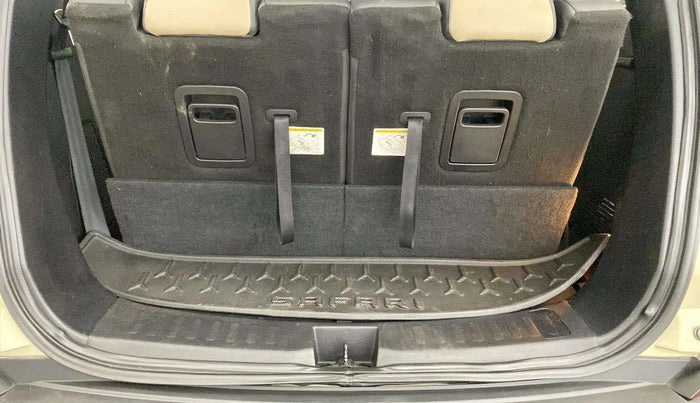 2022 Tata Safari XZ PLUS KAZIRANGA, Diesel, Manual, 79,296 km, Boot Inside