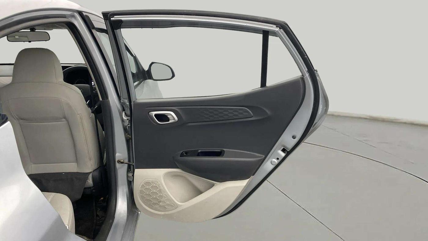 2023 Hyundai AURA SX 1.2 CNG, CNG, Manual, 40,328 km, RHS Rear Door