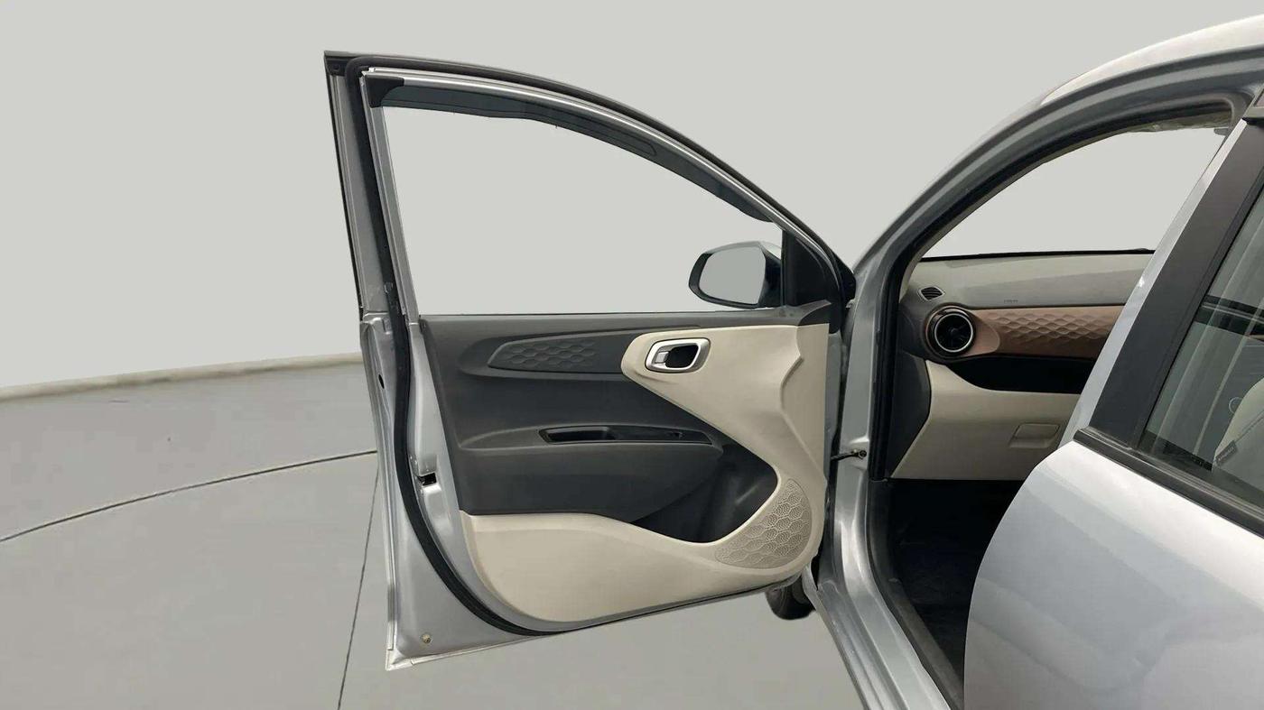 2023 Hyundai AURA SX 1.2 CNG, CNG, Manual, 40,328 km, LHS Front Door