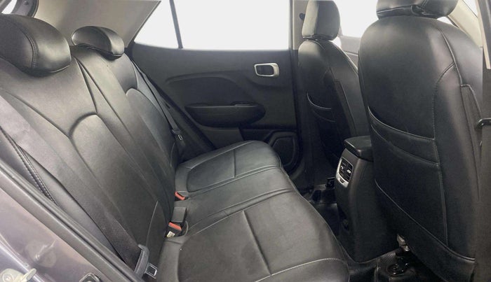 2019 Hyundai VENUE SX PLUS 1.0 TURBO DCT, Petrol, Automatic, 68,382 km, Right Side Rear Door Cabin