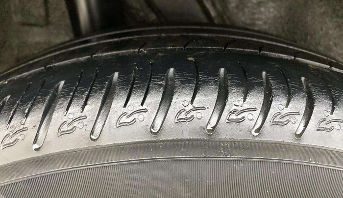 2019 Hyundai VENUE SX PLUS 1.0 TURBO DCT, Petrol, Automatic, 68,382 km, Right Rear Tyre Tread