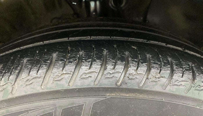 2019 Hyundai VENUE SX PLUS 1.0 TURBO DCT, Petrol, Automatic, 68,382 km, Right Front Tyre Tread