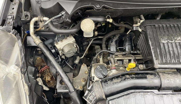 2013 Maruti Ertiga VXI, Petrol, Manual, 68,816 km, Engine View - Right