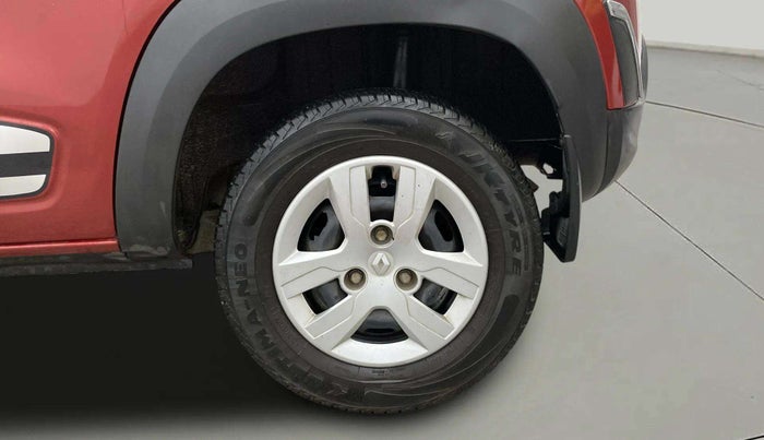 2016 Renault Kwid RXT 1.0 AMT, Petrol, Automatic, 27,204 km, Left Rear Wheel