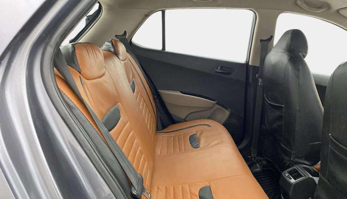 2019 Hyundai Grand i10 MAGNA 1.2 KAPPA VTVT, Petrol, Manual, 83,212 km, Right Side Rear Door Cabin