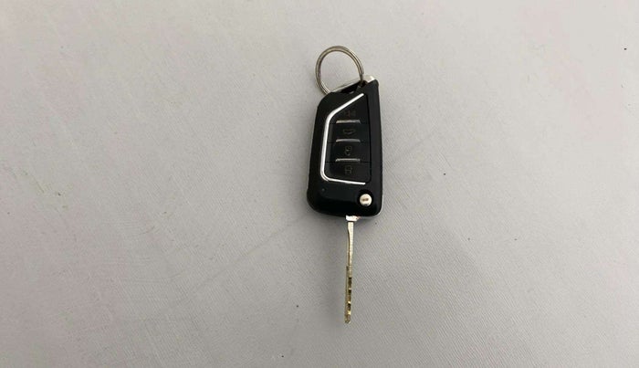 2019 Hyundai Grand i10 MAGNA 1.2 KAPPA VTVT, Petrol, Manual, 83,212 km, Key Close Up