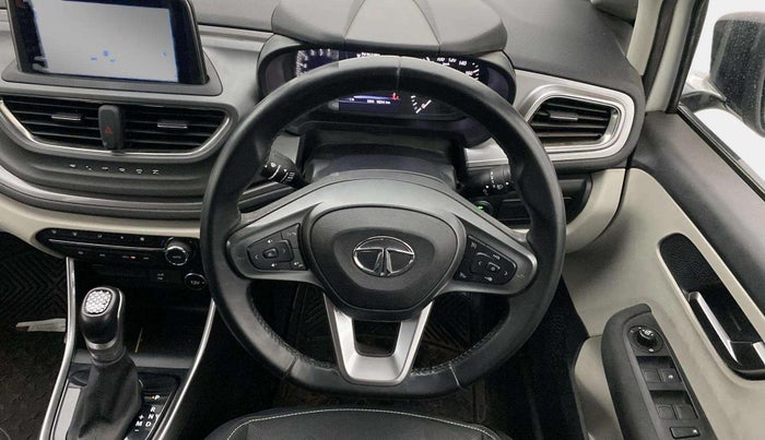 2023 Tata ALTROZ XZA PLUS, Petrol, Automatic, 16,208 km, Steering Wheel Close Up