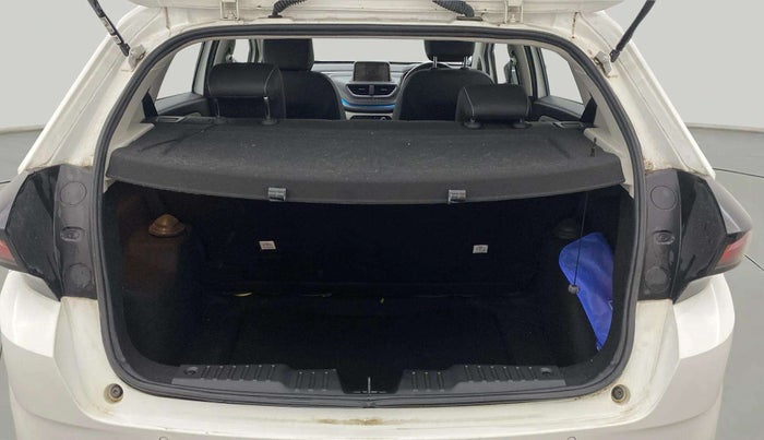 2023 Tata ALTROZ XZA PLUS, Petrol, Automatic, 16,208 km, Boot Inside
