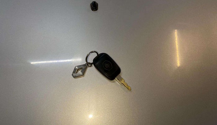 2019 Renault Kwid RXT 1.0 (O), Petrol, Manual, 33,913 km, Key Close Up