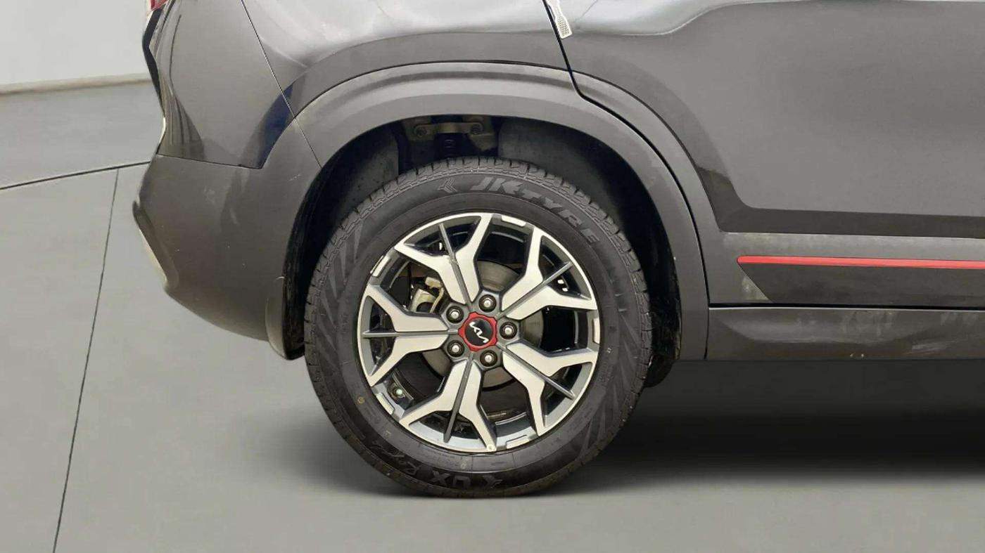 2022 KIA SELTOS GTX PLUS 1.5 DIESEL AT, Diesel, Automatic, 62,249 km, Right Rear Wheel