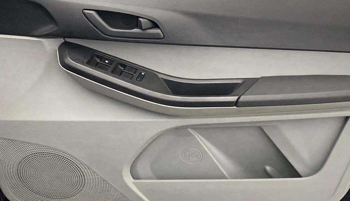 2022 Tata Tiago XT PETROL, Petrol, Manual, 20,334 km, Driver Side Door Panels Control