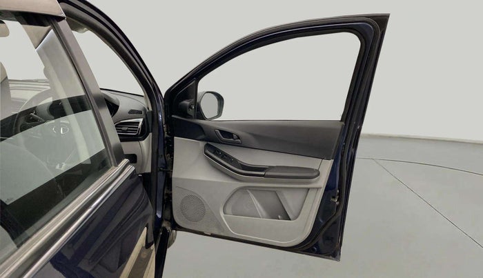 2022 Tata Tiago XT PETROL, Petrol, Manual, 20,334 km, RHS Front Door
