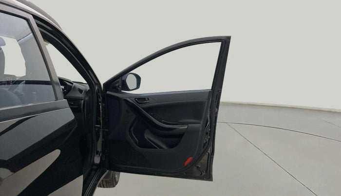 2022 Tata NEXON XZ PLUS PETROL DARK EDITION, Petrol, Manual, 36,961 km, RHS Front Door