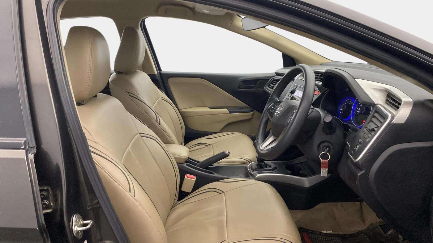 2015 Honda City 1.5L I-VTEC SV, Petrol, Manual, 50,575 km, Right Side Front Door Cabin