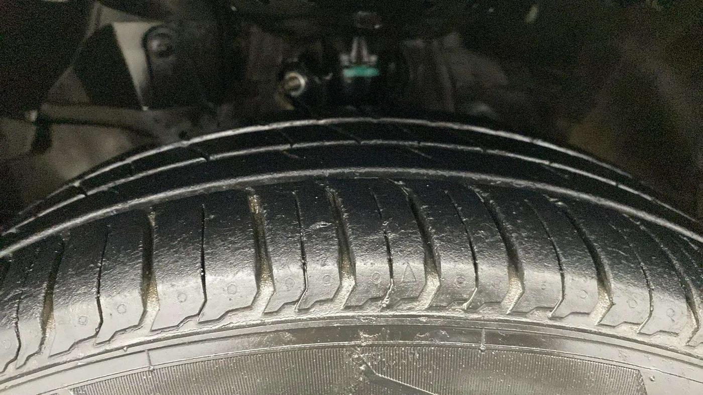 2015 Honda City 1.5L I-VTEC SV, Petrol, Manual, 50,575 km, Left Front Tyre Tread