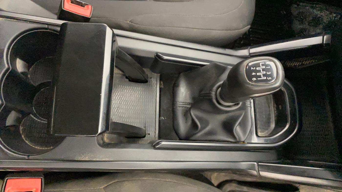 2023 Tata Harrier XE 2.0L KRYOTEC, Diesel, Manual, 1,04,329 km, Gear Lever