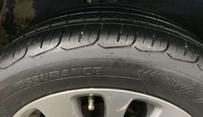 2018 Maruti Baleno ZETA PETROL 1.2, Petrol, Manual, 53,295 km, Right Front Tyre Tread