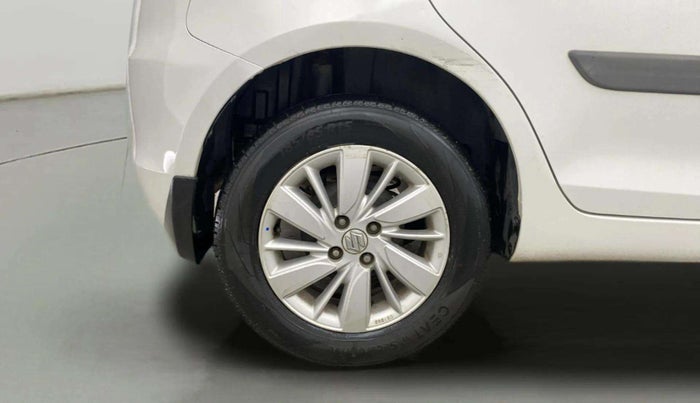 2015 Maruti Swift ZXI, Petrol, Manual, 48,964 km, Right Rear Wheel