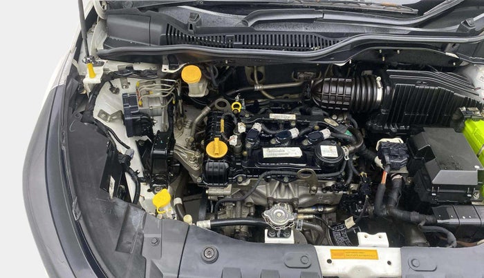 2020 Tata ALTROZ XT PETROL, Petrol, Manual, 71,786 km, Engine View - Right