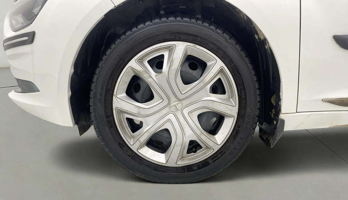 2020 Tata ALTROZ XT PETROL, Petrol, Manual, 71,786 km, Left Front Wheel