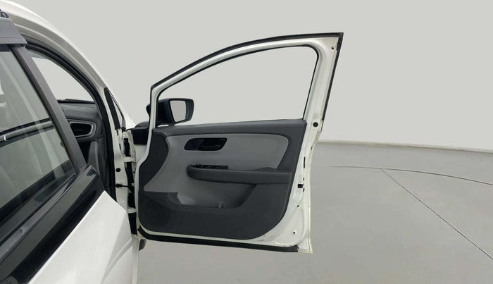 2020 Tata ALTROZ XT PETROL, Petrol, Manual, 71,786 km, RHS Front Door