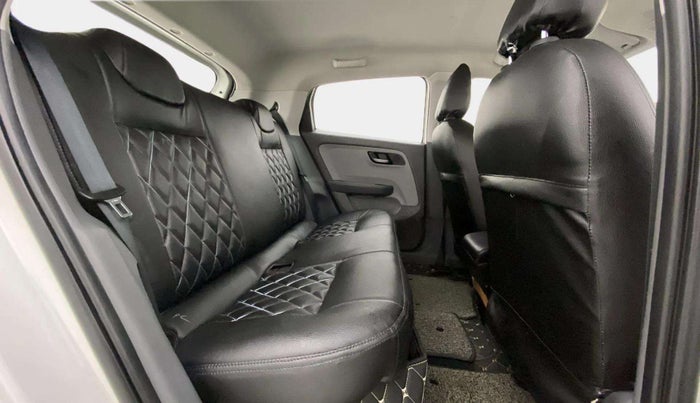 2020 Tata ALTROZ XT PETROL, Petrol, Manual, 71,786 km, Right Side Rear Door Cabin